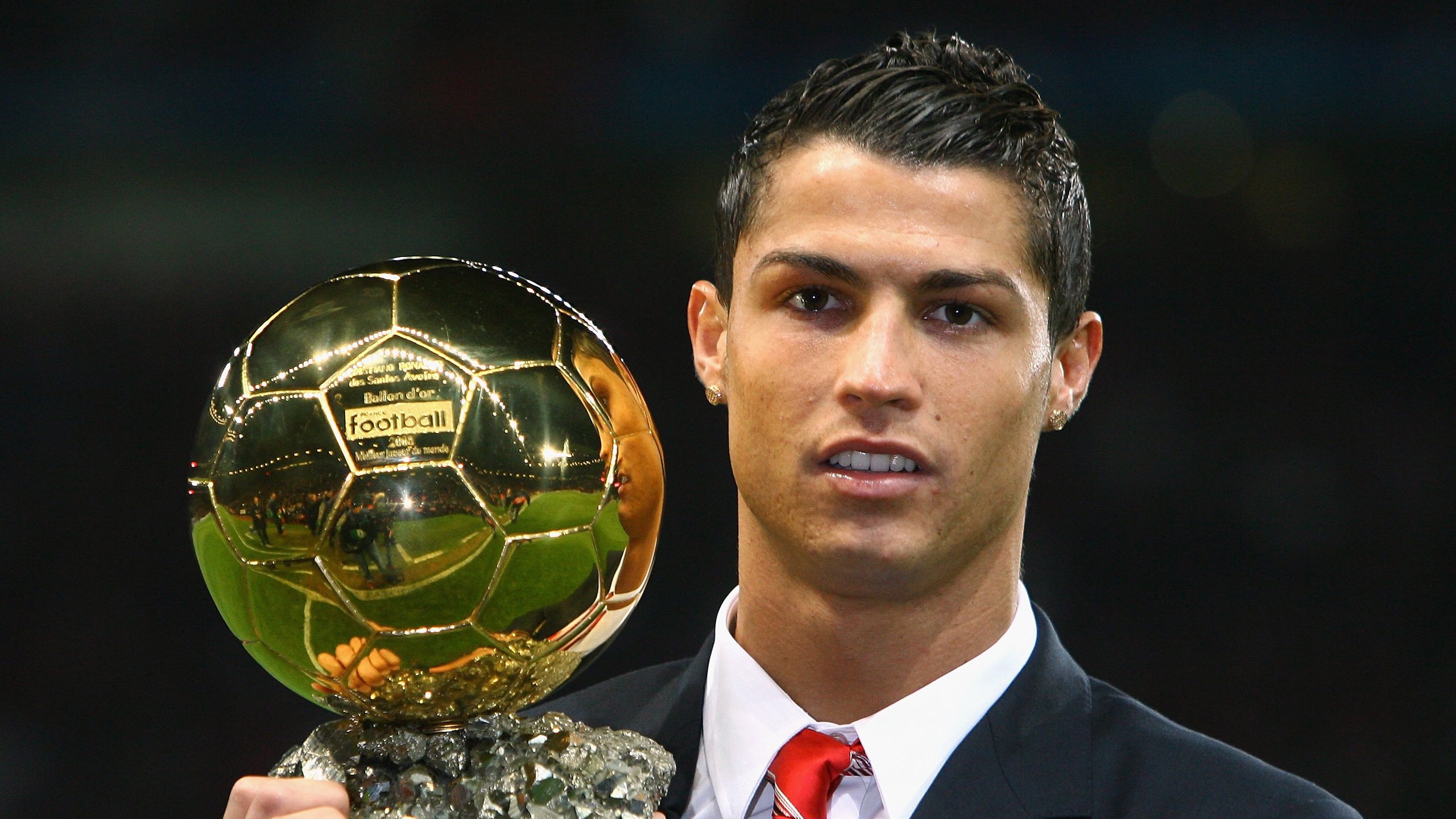 开云体育app-惊天冷门！2026世界杯H组，澳大利亚5-1血洗法国，归化巨星萨内独造四球封神